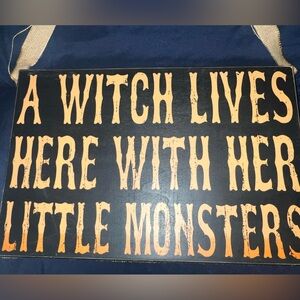 Halloween sign decor